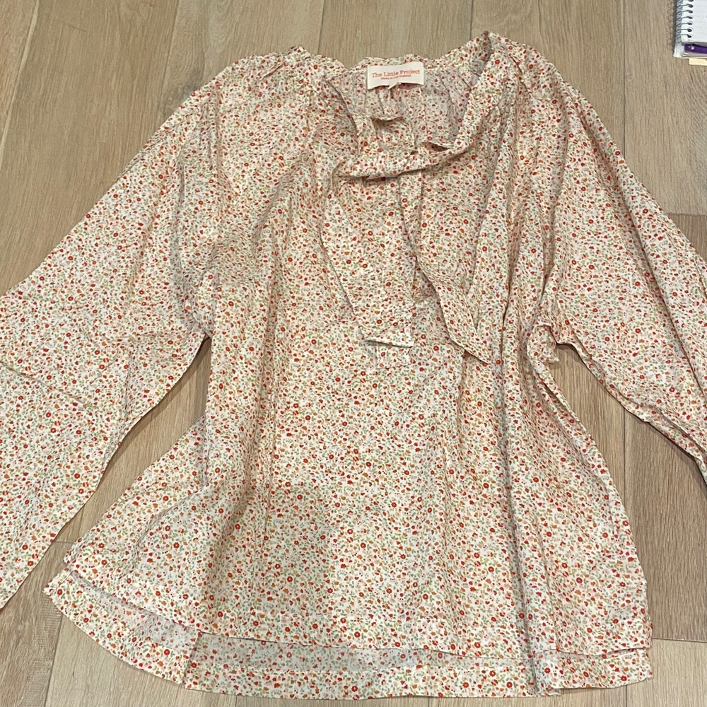 The Little Posy Garden Tie-Neck Blouse - Cream with Red Floral